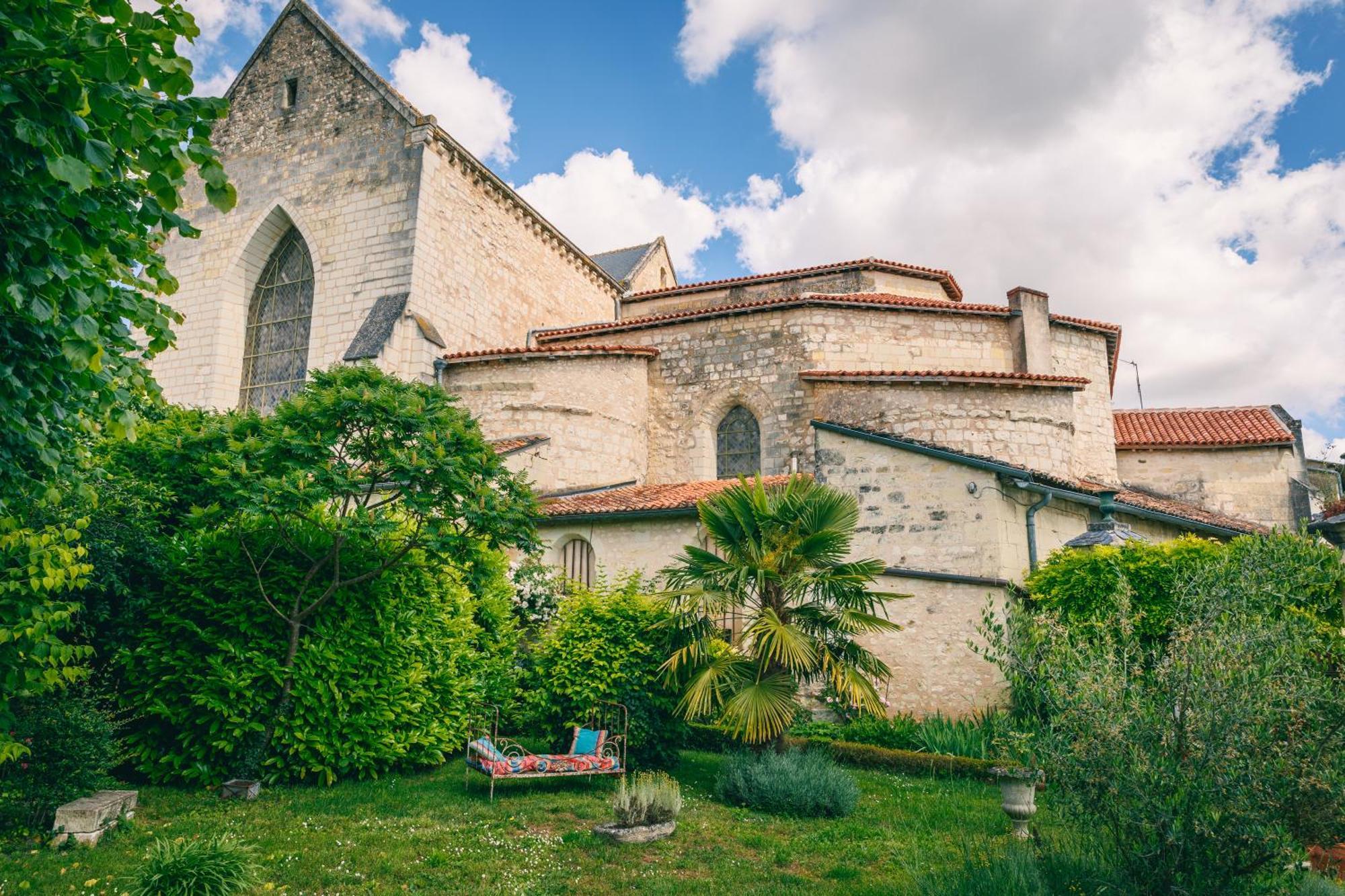 Le Prieure Sainte Croix Loudun Exterior foto